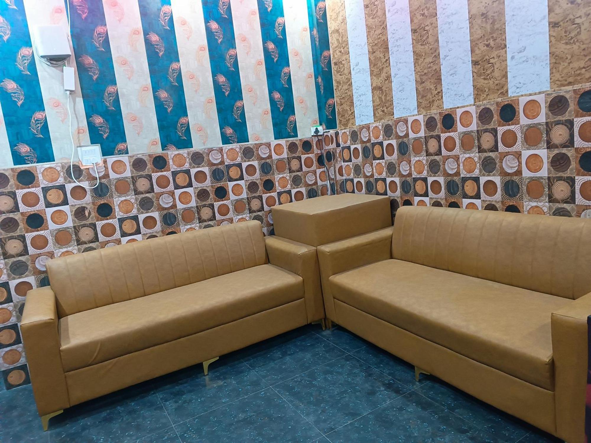 La Ayodhya Residency Hotel Bagian luar foto