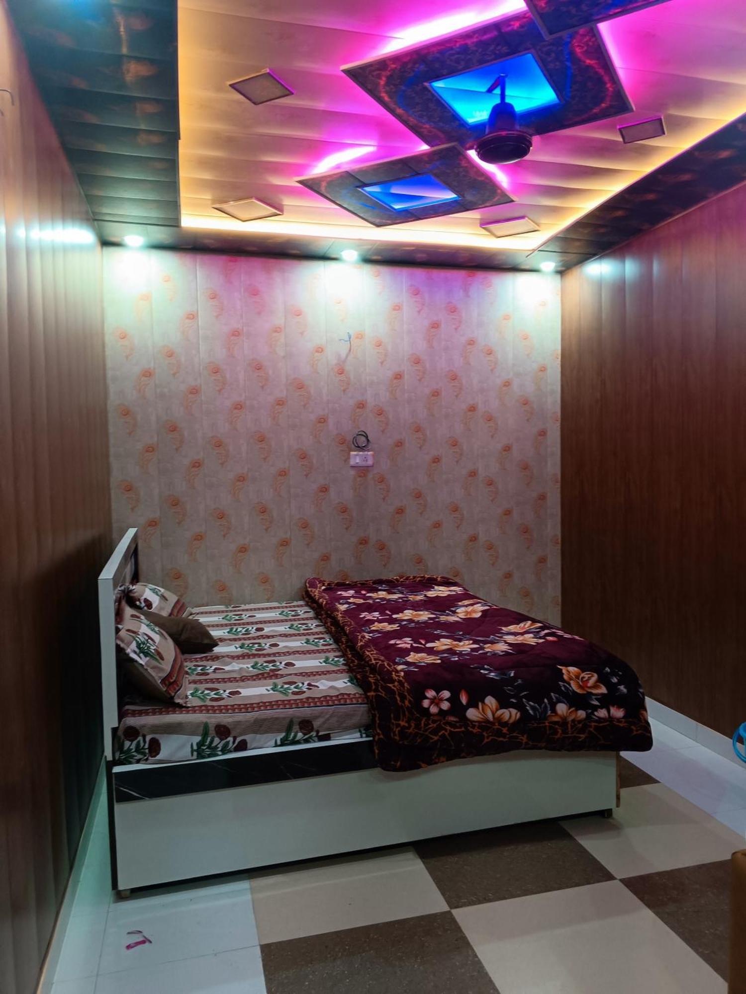 La Ayodhya Residency Hotel Bagian luar foto