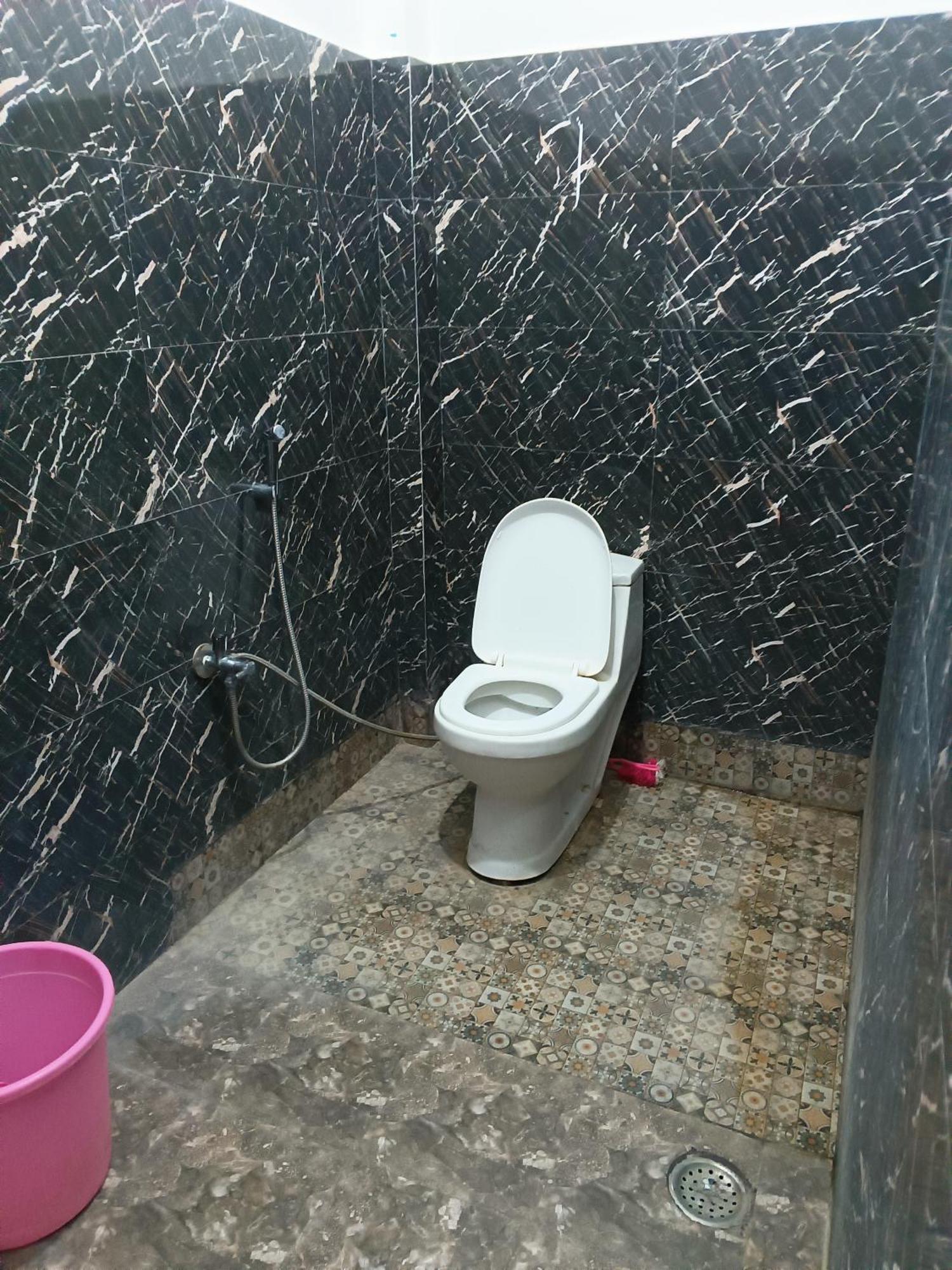 La Ayodhya Residency Hotel Bagian luar foto